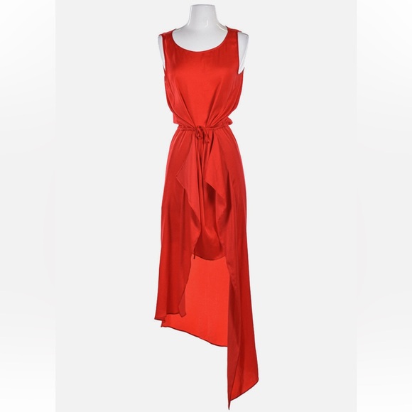 BCBGMaxAzria Dresses & Skirts - NWOT retail$178 size M BCBGMaxAzria Vibrant Red Asymmetrical Dress